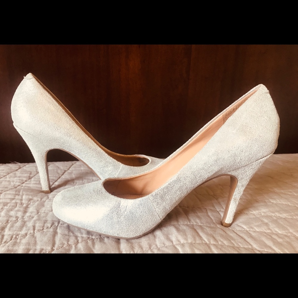Jessica Simpson pumps